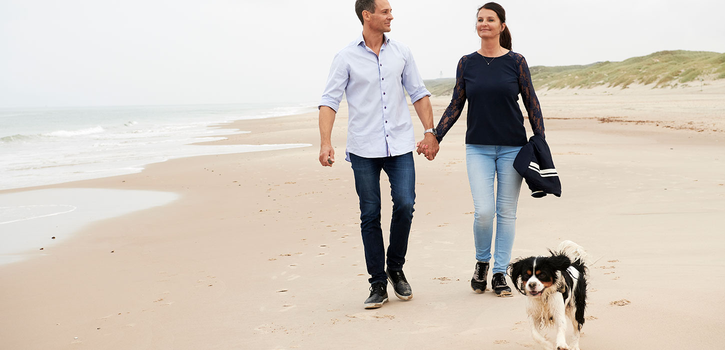 Hirtshals strand med hund