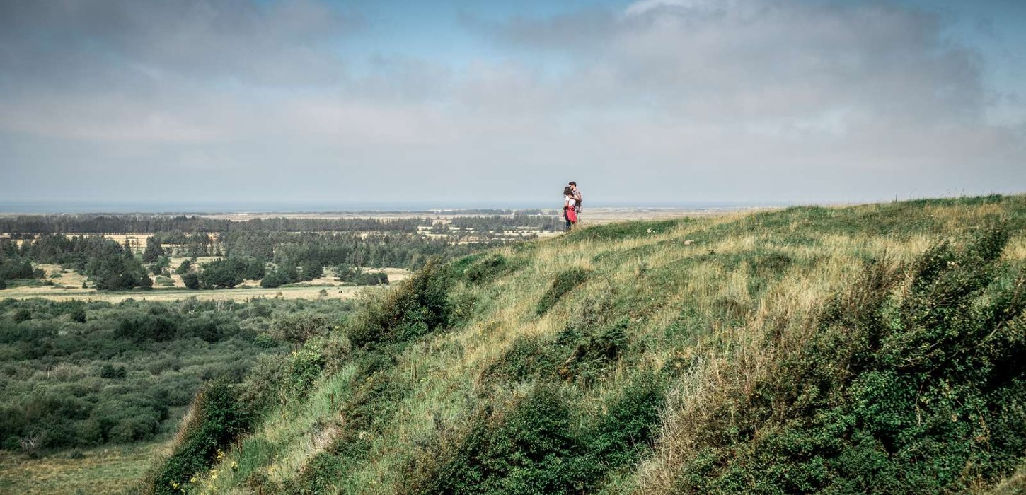 Par ved udsigtspunkt