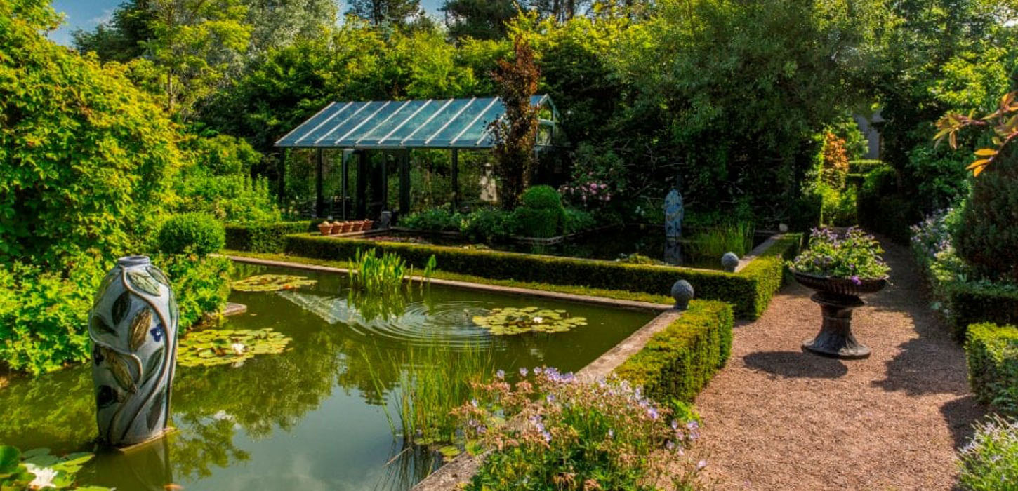 Haven i hune, Anne Just, have