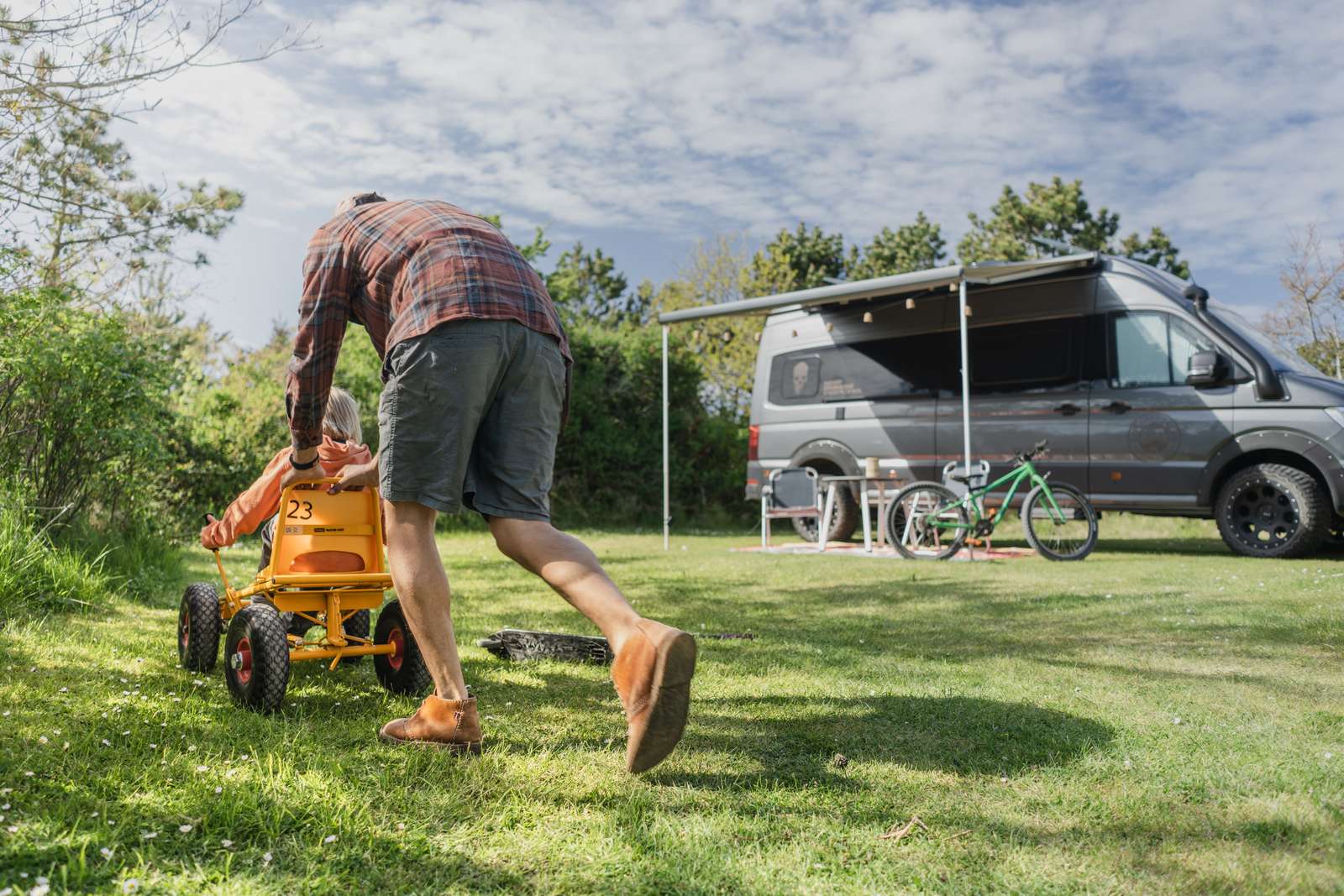 Autocamper med børn WOW