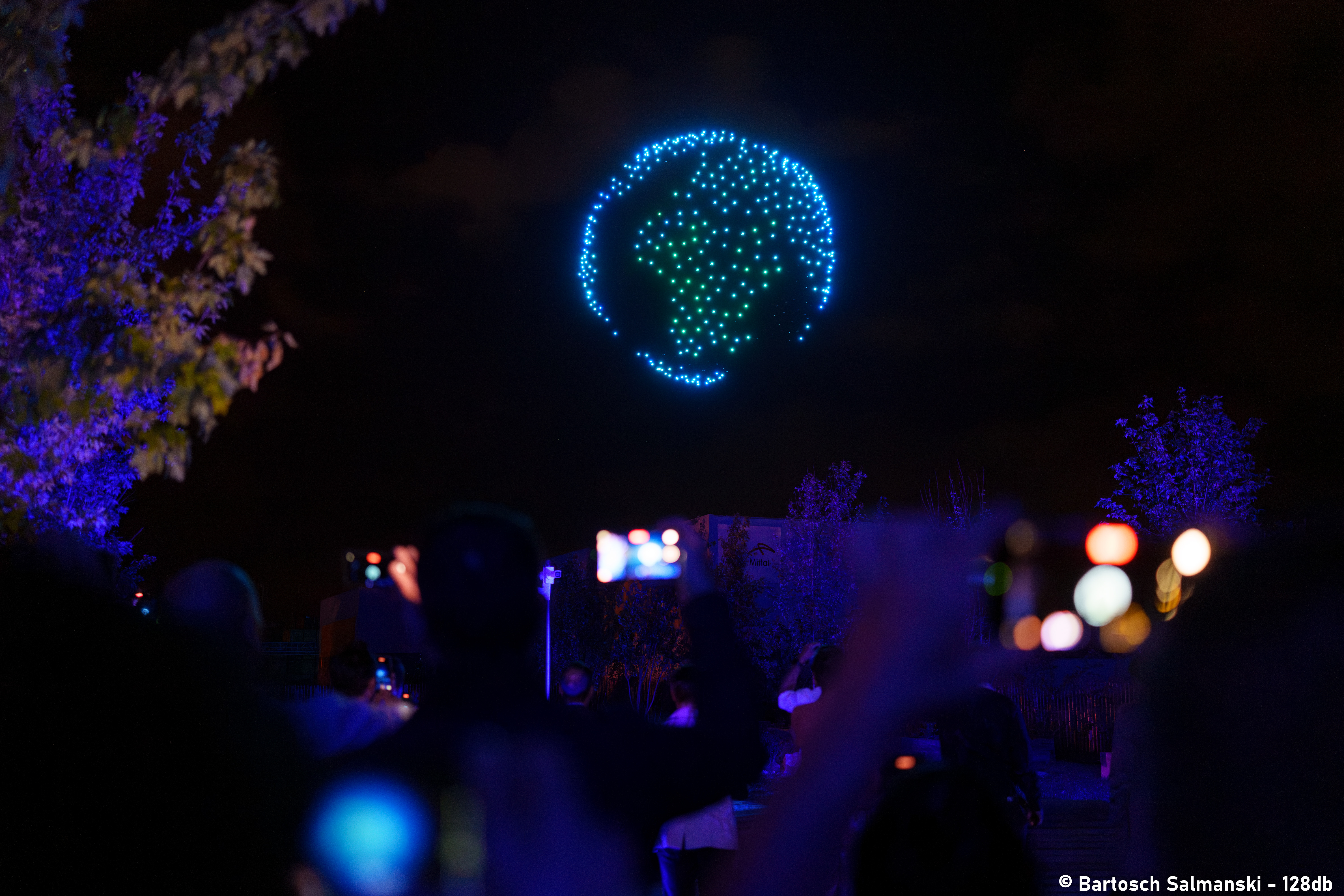 Droneshow_Fårup Sommerland_Høstfest_Lysfald2025