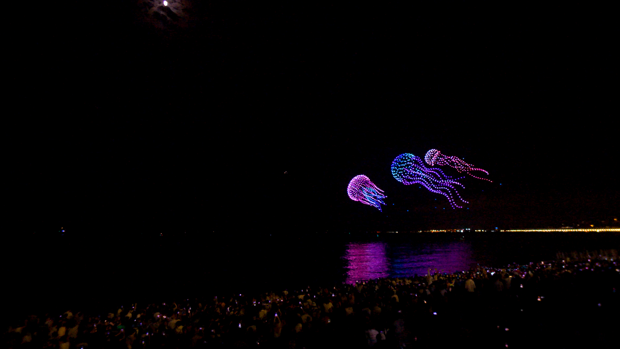 Droneshow_Fårup Sommerland_Høstfest_Lysfald2025